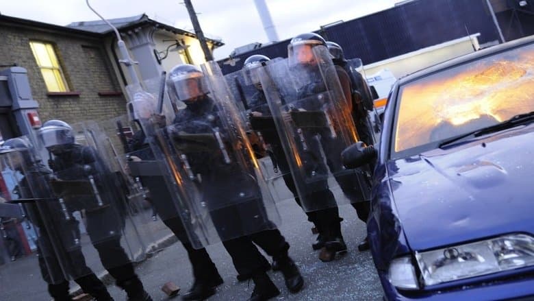 The Rise & Fall of a White Collar Hooligan電影劇照1