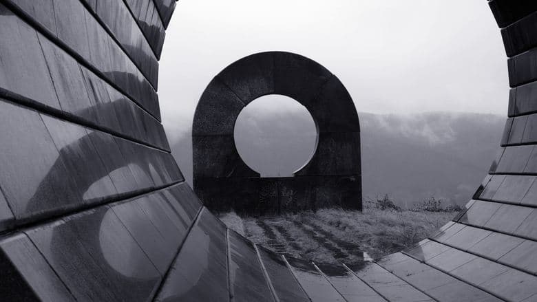 Last and First Men電影劇照1