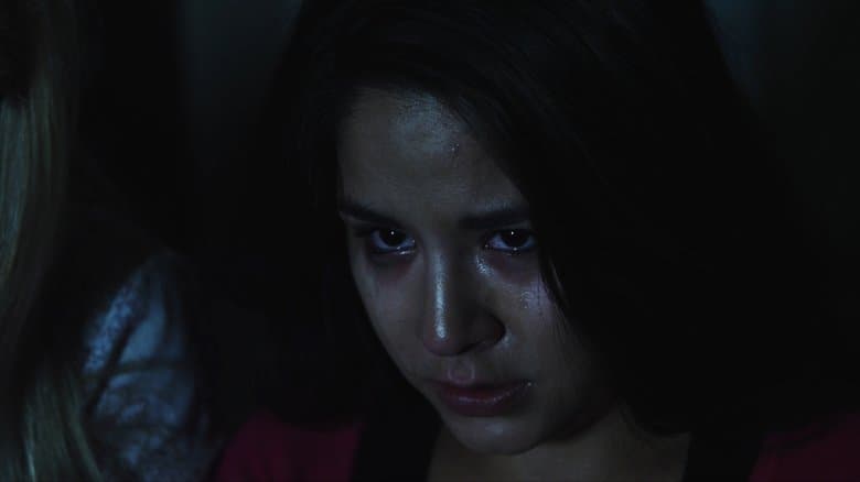 Waiting for the Storm電影劇照1