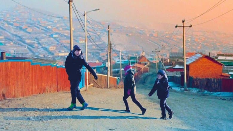 願能沉睡無寒夢 (HKIFF48)電影劇照1