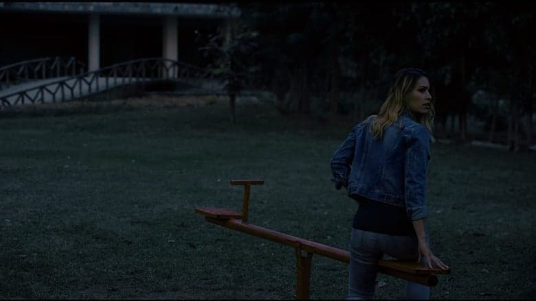 Behind the Trees電影劇照1