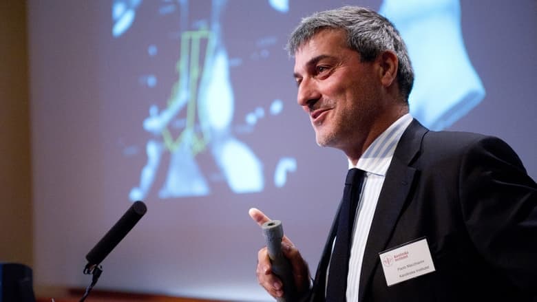 Dr. Death: Cutthroat Conman電影劇照1