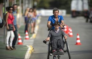 鐵人父子電影劇照4