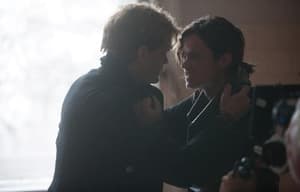 折翼天使首部曲：魔咒之吻電影劇照2