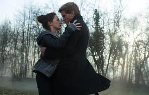 折翼天使首部曲：魔咒之吻電影劇照6