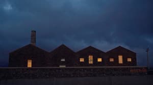 身延步築 + 地平線上的女士 (JF2021)電影劇照6