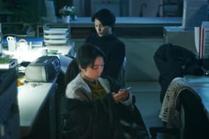 長夜盡頭的微光電影劇照3