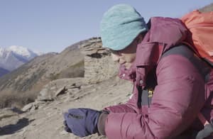 看不見的頂峰電影劇照4