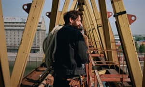 粗獷派建築師電影劇照71