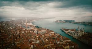 威尼斯謀殺案電影劇照7