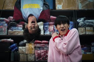 𝗺𝟲 𝘀𝗰𝗿𝗲𝗲𝗻𝗶𝗻𝗴 𝟯𝟲 ➤ 《關於我和鬼變成家人的那封利是》死鬼老公特別場電影劇照11