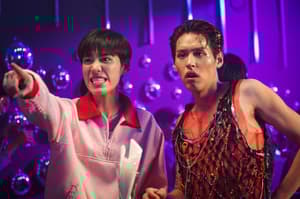 𝗺𝟲 𝘀𝗰𝗿𝗲𝗲𝗻𝗶𝗻𝗴 𝟯𝟲 ➤ 《關於我和鬼變成家人的那封利是》死鬼老公特別場電影劇照2