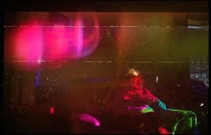 港口城市、墜落拱門電影劇照2