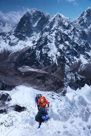 看不見的頂峰電影劇照18
