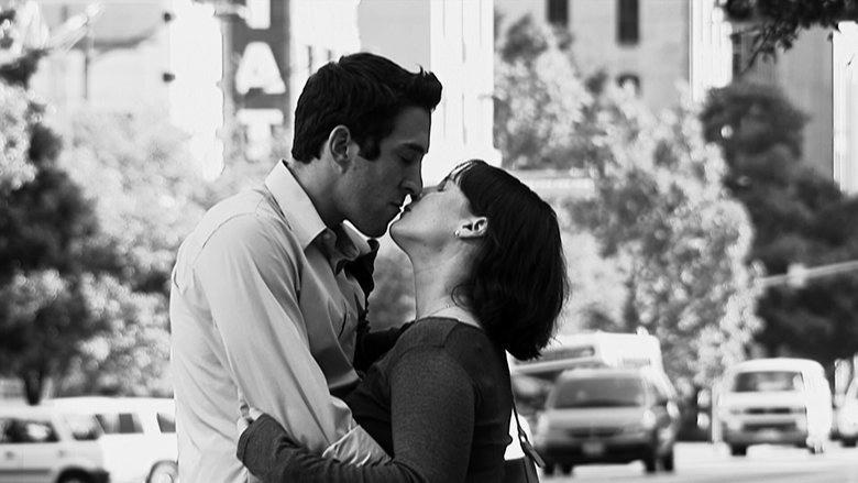 In Search of a Midnight Kiss電影劇照1