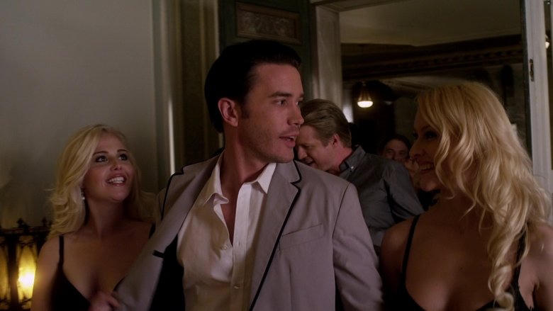 Excuse Me for Living電影劇照1