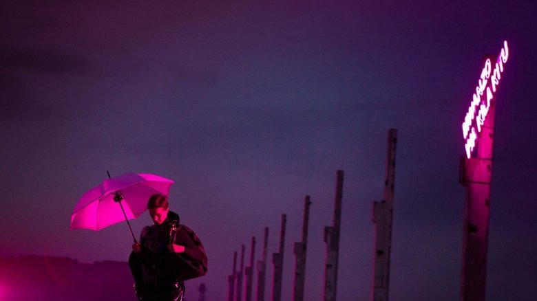 Под электрическими облаками電影劇照1