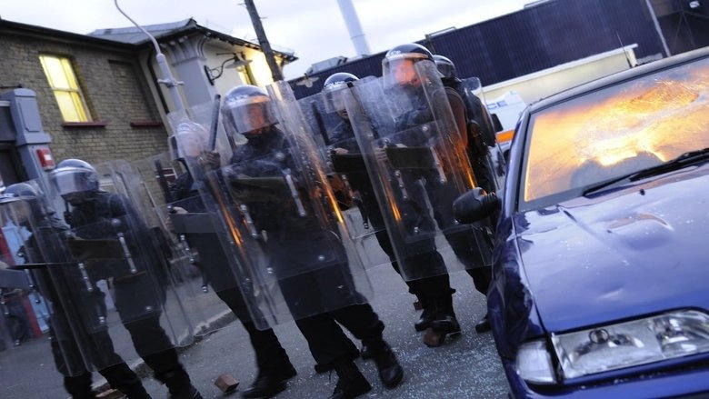 The Rise & Fall of a White Collar Hooligan電影劇照1