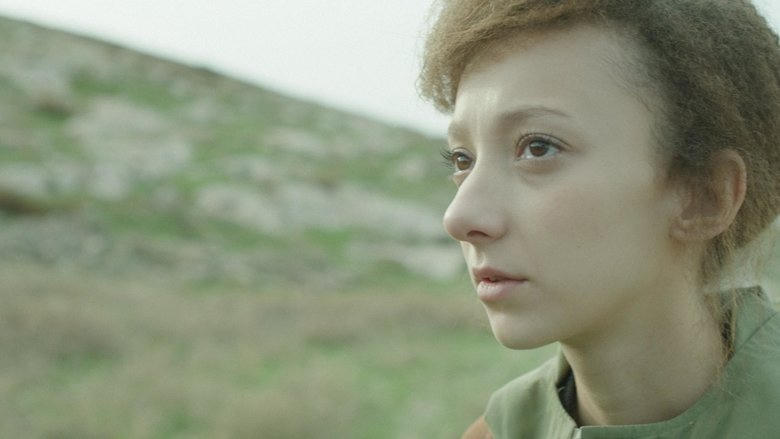 מעבר להרים ולגבעות電影劇照1