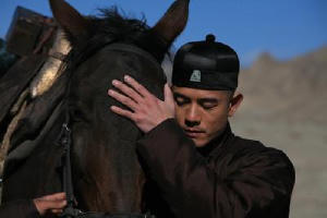 白銀帝國電影劇照8