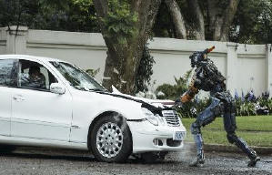 超人類:卓比電影劇照2