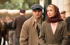 叛國追兇電影劇照9