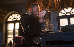 智取威虎山電影劇照3