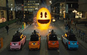 屈機起“格”命電影劇照7