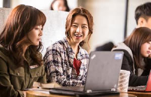 職場大翻身電影劇照10