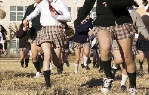 屍奔女子高校電影劇照2