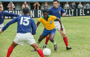 球王比利電影劇照8