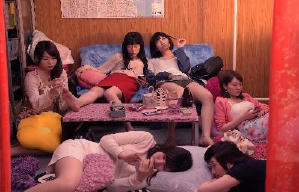 雌貓們之夜電影劇照5