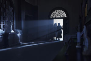 驅魔黑修女電影劇照3