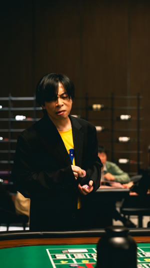 𝗺𝟲 𝘀𝗰𝗿𝗲𝗲𝗻𝗶𝗻𝗴 𝟮𝟱 ➤ 祥賭必贏買定離手謝票場電影劇照7