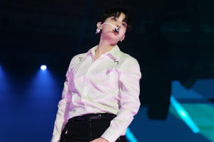 BAEKHYUN: Lonsdaleite [dot] IN CINEMAS電影劇照3