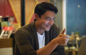 萬誘金錢電影劇照12