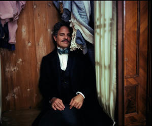 可憐的東西電影劇照5