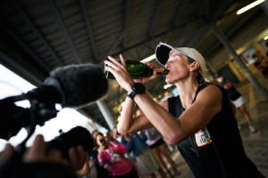 香港四徑大步走電影劇照57