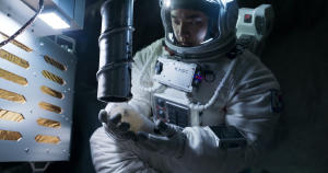 The Moon: 緊急營救電影劇照20