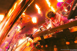 劇場版 YOASOBI 5th ANNIVERSARY DOME LIVE 2024 “超現實”電影劇照6