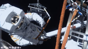 窗外是藍星電影劇照88