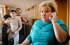 媽打對決小布殊電影劇照5