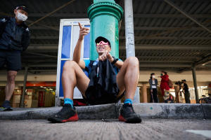 香港四徑大步走電影劇照60