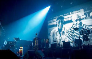 弦滿夏灣拿電影劇照3