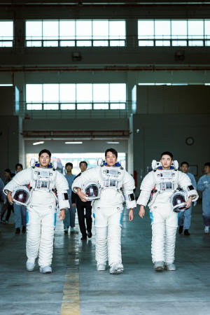 The Moon: 緊急營救電影劇照27