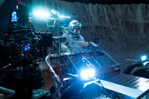 The Moon: 緊急營救電影劇照14