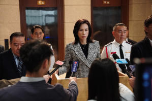 焚城電影劇照36