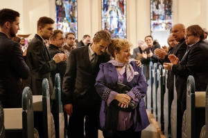 媽打對決小布殊電影劇照3