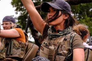 南非救參任務電影劇照11