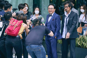 總是有愛在隔離電影劇照4